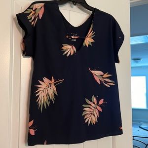 Short sleeve blouse